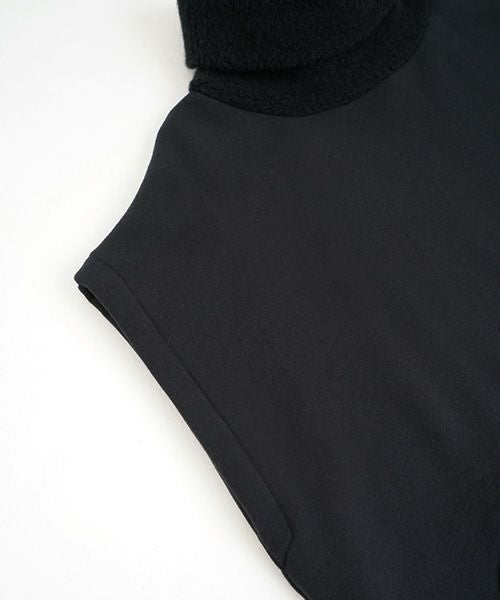 Mochi / home&miles.モチ / ホーム＆マイルズ.turtle neck vest [black]