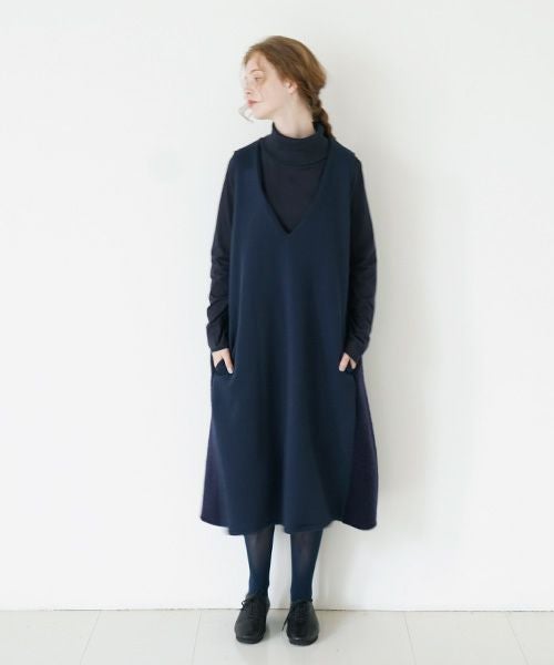 Mochi / home&miles.モチ / ホーム＆マイルズ.v-neck one piece [navy]