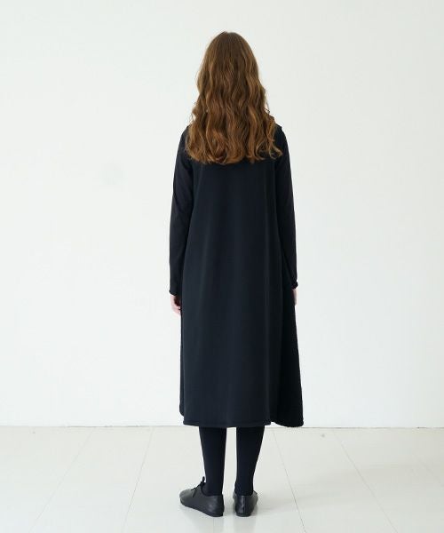 Mochi / home&miles.モチ / ホーム＆マイルズ.v-neck one piece [black]