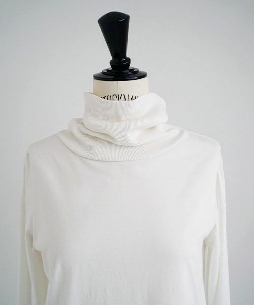 Mochi / home&miles.モチ / ホーム＆マイルズ.turtle-neck cut & saw [off white]