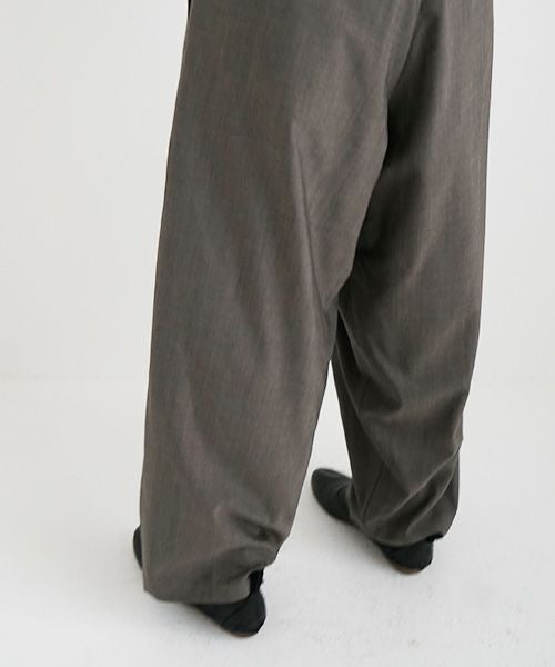 YANTOR.ヤントル.Chambray Wool 2tuck wide Pants[Y225PT05/GREIGE]