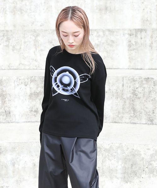 chloma.クロマ.“QUANTUM FOAM” ロングT[22ALT4/BLACK×LIGHT BLUE]