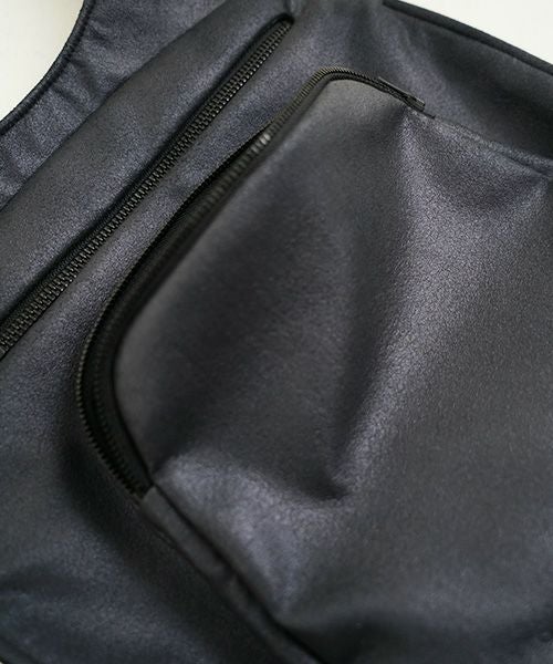 chloma クロマ ニューロボディバッグ[22AG2/NU BLACK]