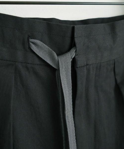 VU.ヴウ.big tack short pants vu-s23-p15[CHARCOAL]:s_
