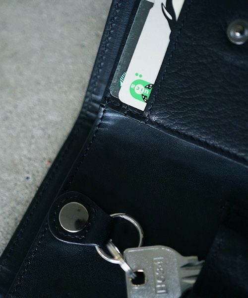 VUm PRODUCT B12 mini wallet deer leather / black