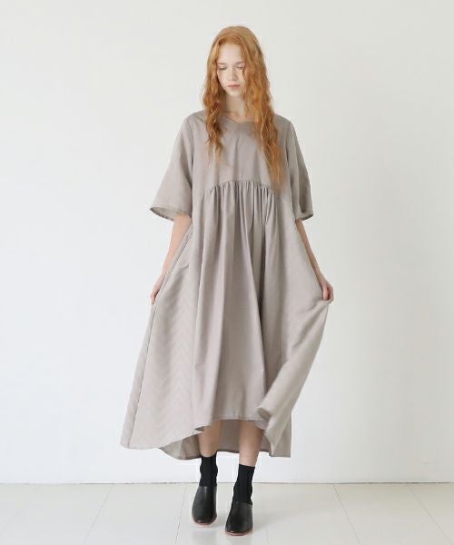 Mochi.モチ.Jacquard dress [greige]