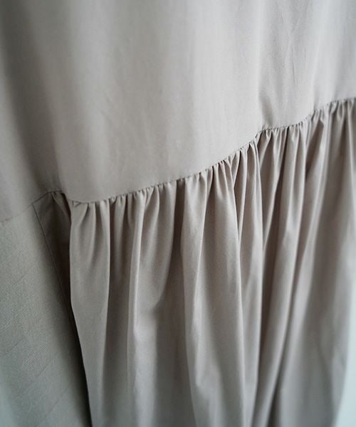 Mochi.モチ.Jacquard dress [greige]