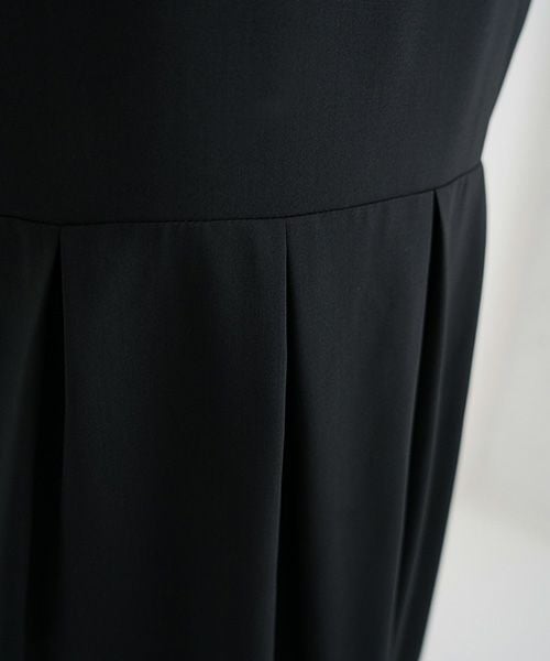 Mochi<br>モチ<br>jumper tuck skirt [black]<br>ジャンパータックスカート