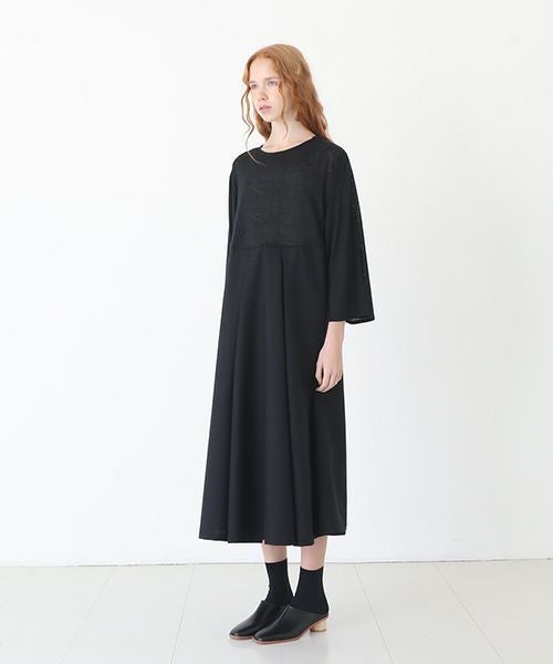 Mochi.モチ.flare sleeve dress [black]