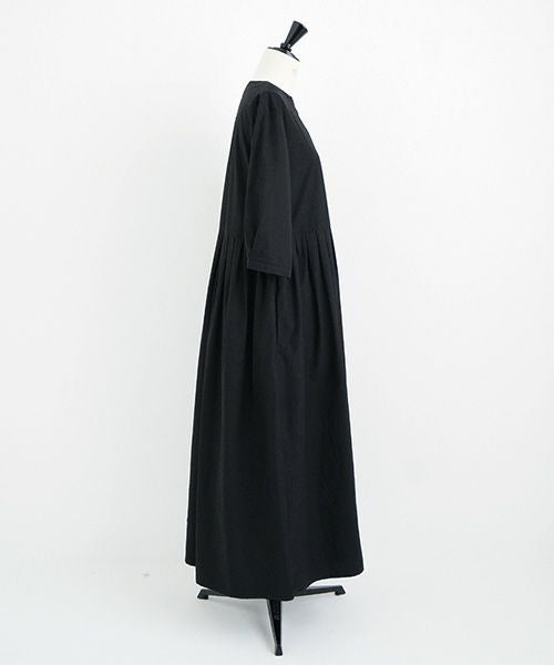 Mochi.モチ.button dress [black]