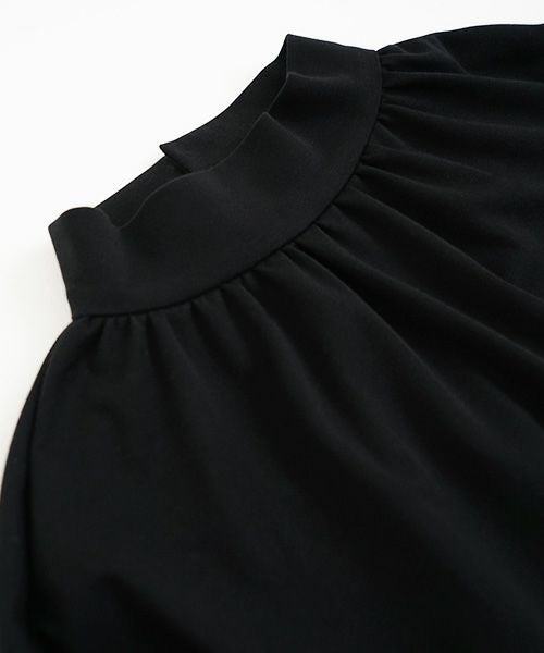 Mochi.モチ.mock neck long t-shirt [black]
