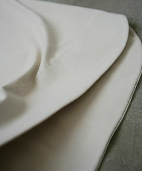 Mochi.モチ.suvin long sleeved t-shirt [greige]