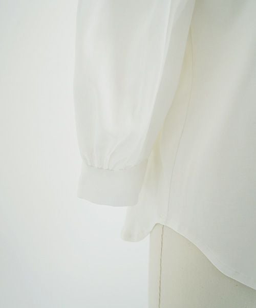 Mochi.モチ.volume sleeve tops [off white]