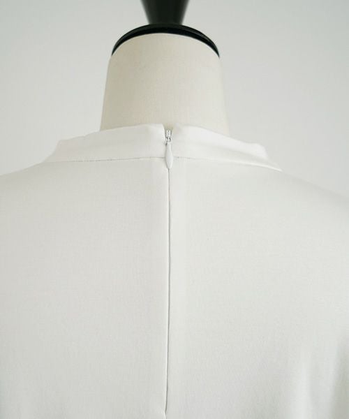 Mochi.モチ.volume sleeve tops [off white]