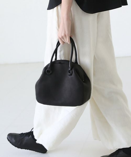 Mochi モチ mini gama bag [black]