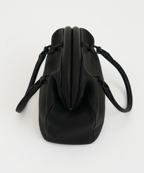Mochi.モチ.mini gama bag [black]