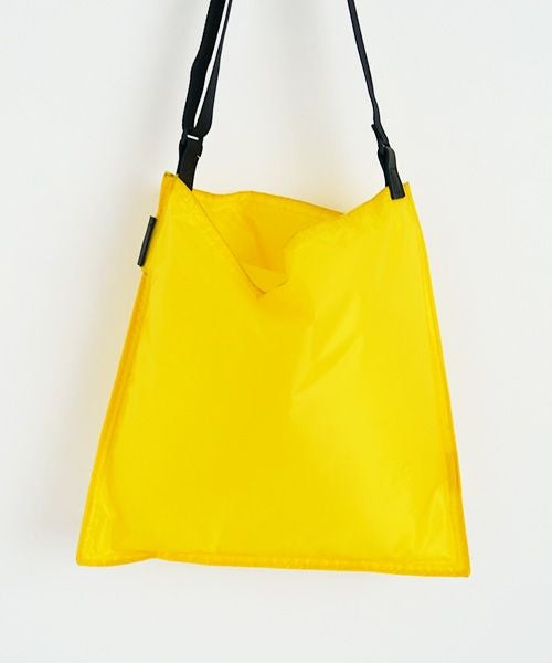 macromauro マクロマウロ.AIR BAG SHOULDER M [YELLOW]_