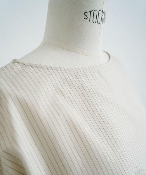 Mochi / home&miles.モチ / ホーム＆マイルズ. T-blouse [ecru×striped]