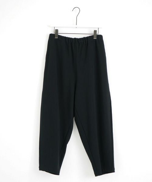 Mochi / home&miles.モチ / ホーム＆マイルズ.tapered sweatpants [black]