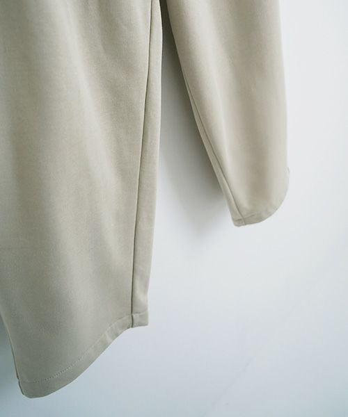 Mochi / home&miles.モチ / ホーム＆マイルズ.tapered sweatpants [chalk]