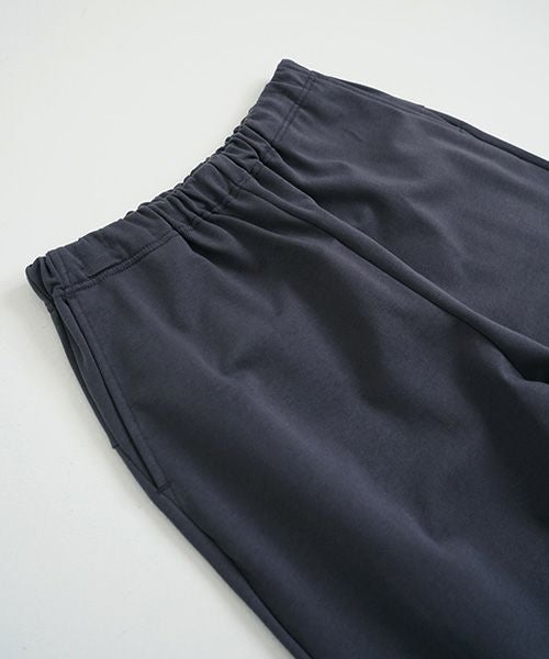 Mochi / home&miles.モチ / ホーム＆マイルズ.tapered sweatpants [charcoal grey]