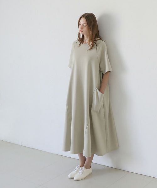 Mochi / home&miles.モチ / ホーム＆マイルズ.sweatdress [chalk]