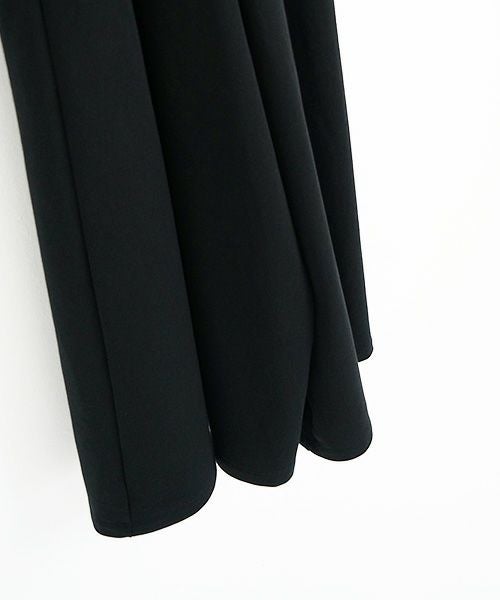 Mochi / home&miles.モチ / ホーム＆マイルズ.apron sweatsalopette [black]