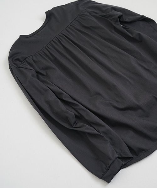 Mochi / home&miles.モチ / ホーム＆マイルズ.organic cotton cut & saw blouse  [charcoal grey]