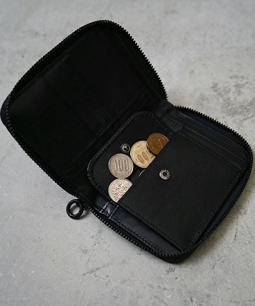 VUm PRODUCT B13 zip wallet cow leather / black