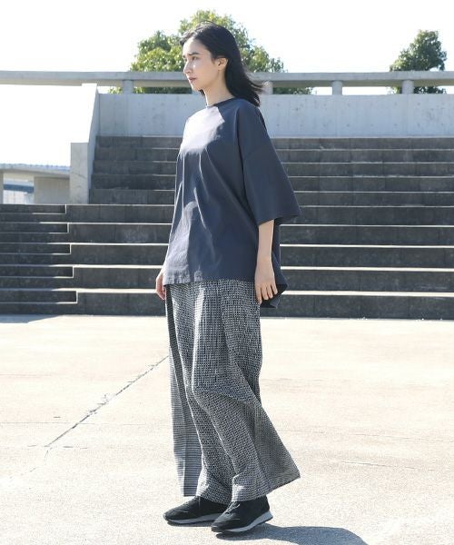 Edwina Hoerl.エドウィナホール.T-SHIRT[ALLTAGSHELD] [14B/EH46TS-02/darkgrey]_