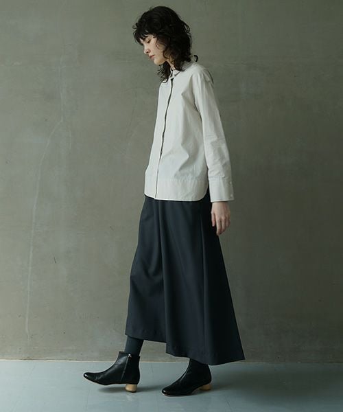 Mochi.モチ.finx cotton shirt [off beige]