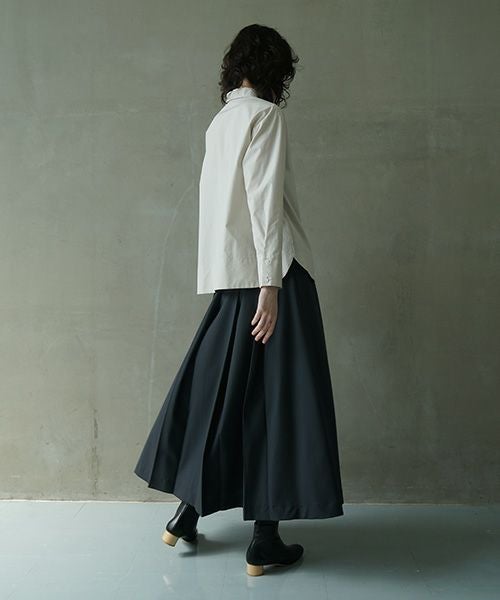 Mochi.モチ.finx cotton shirt [off beige]