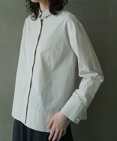 Mochi.モチ.finx cotton shirt [off beige]