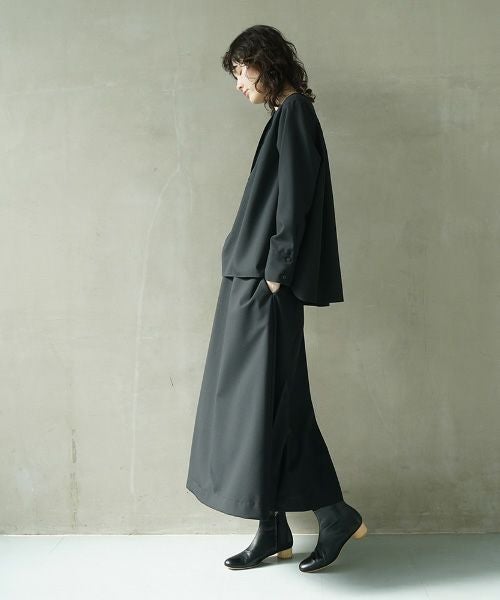 Mochi.モチ.fly front tuck blouse [black]