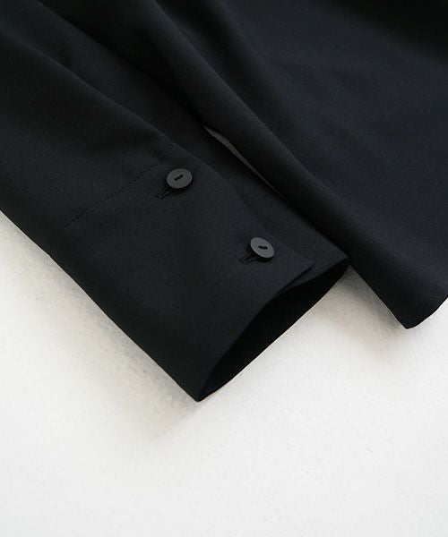 Mochi モチ Mochi公式 Mochi通販 Mochi服 Mochiツイッター Mochiインスタ fly front tuck blouse [black]