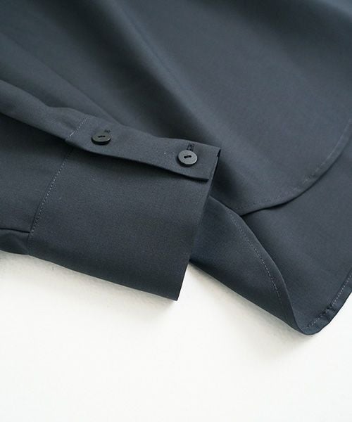 Mochi モチ Mochi公式 Mochi通販 Mochi服 Mochiツイッター Mochiインスタ fly front tuck blouse [dark moss grey]