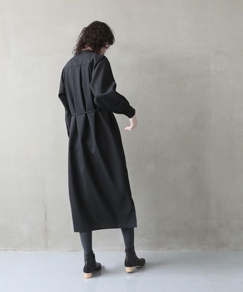 Mochi.モチ.tuck shirt dress [black]