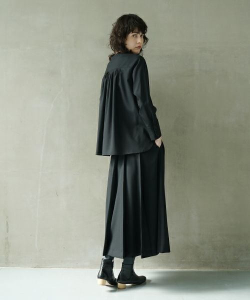 Mochi.モチ.harf tucked skirt [black]