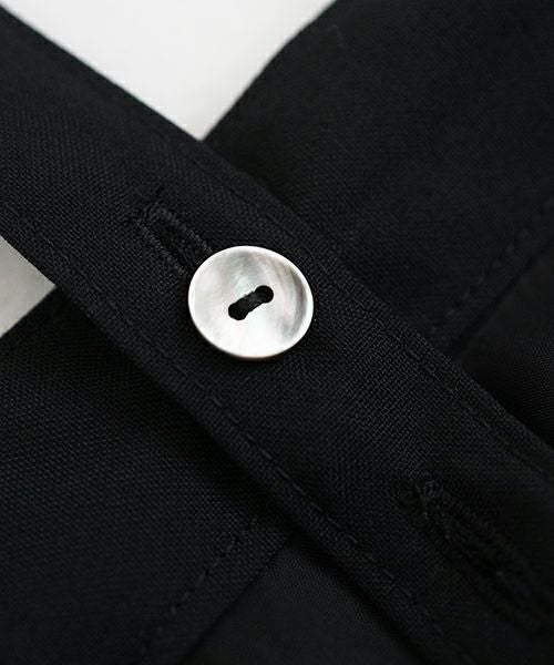 Mochi.モチ.harf tucked skirt [black]