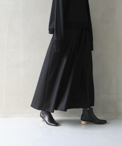Mochi.モチ.flare wide pants [black]