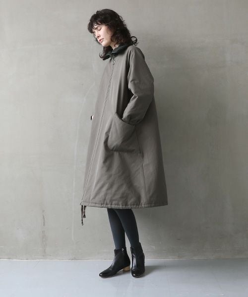 Mochi モチ finx gabardine coat [dark moss green]