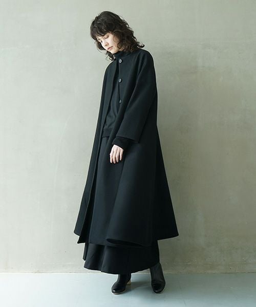 Mochi モチ a-line coat [black]