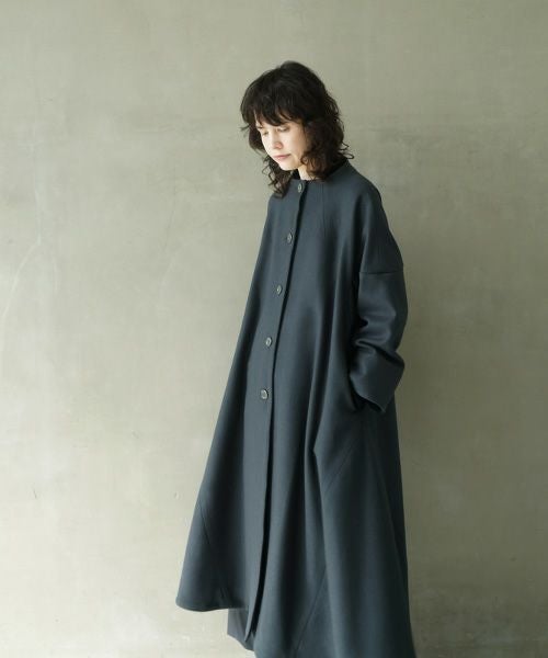 Mochi モチ　Aラインノーカラーコート　ウール　dark grey moss Mochi モチ a-line coat [dark moss grey]