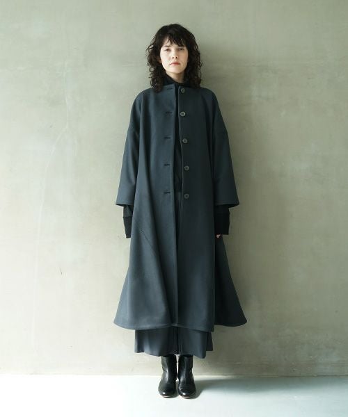 Mochi モチ a-line coat [dark moss grey]