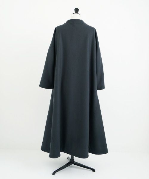 Mochi モチ a-line coat [dark moss grey]