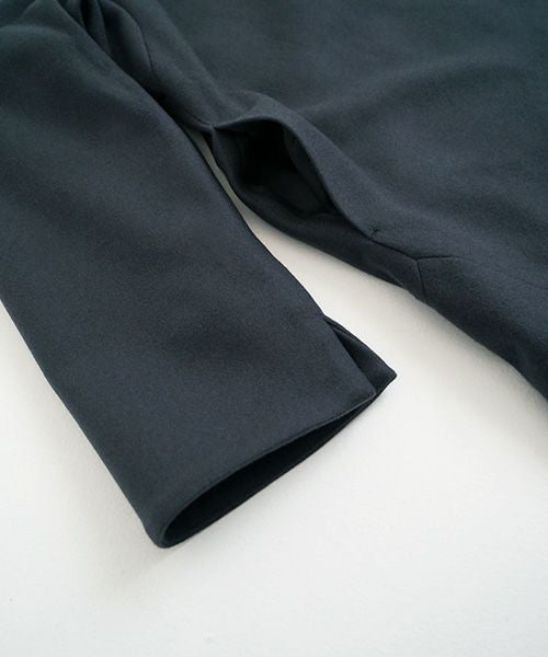 Mochi モチ a-line coat [dark moss grey]