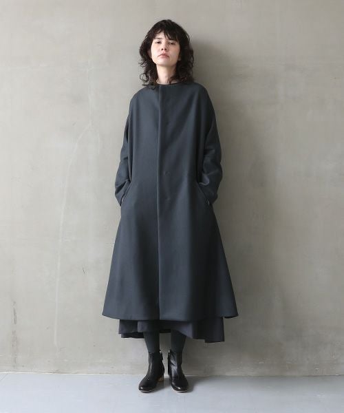 Mochi.モチ.no collar coat [dark moss grey]