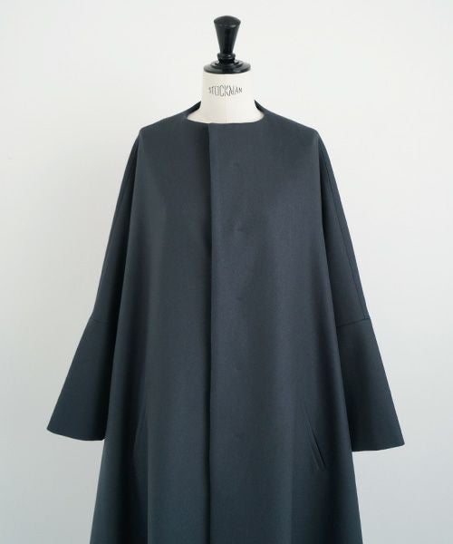 Mochi モチ no collar coat [dark moss grey]