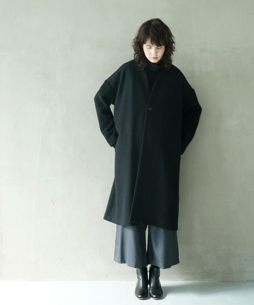 Mochi モチ v-neck no collar coat [black]