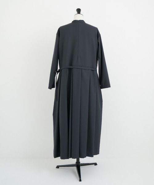 Mochi.モチ.high neck dress [dark moss grey]